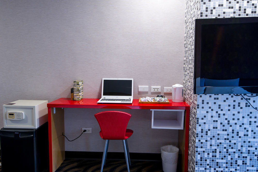 Hotel 6 - Zhonghua Taipei Eksteriør bilde