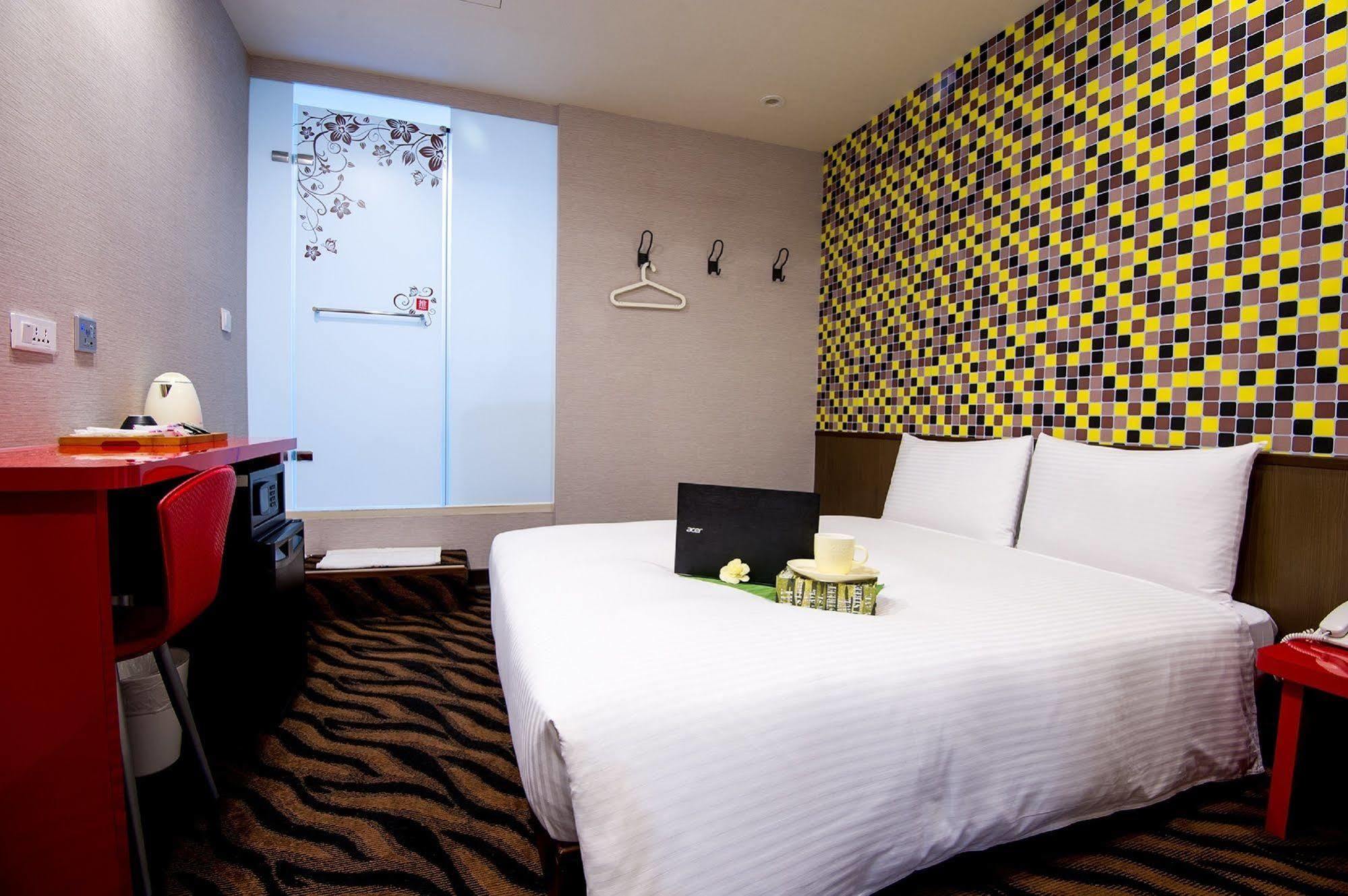 Hotel 6 - Zhonghua Taipei Eksteriør bilde