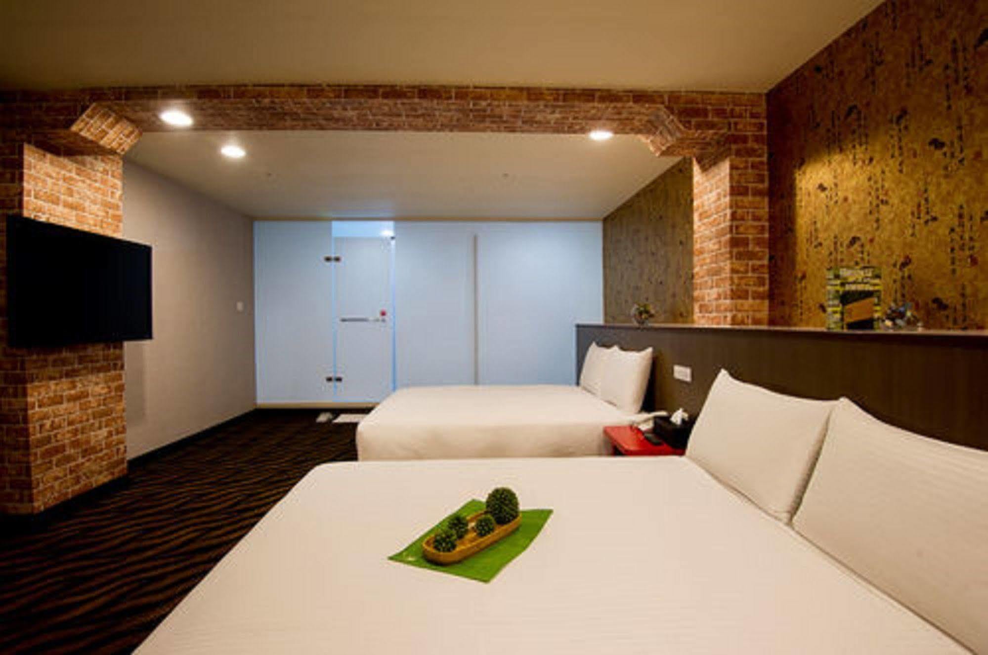 Hotel 6 - Zhonghua Taipei Eksteriør bilde