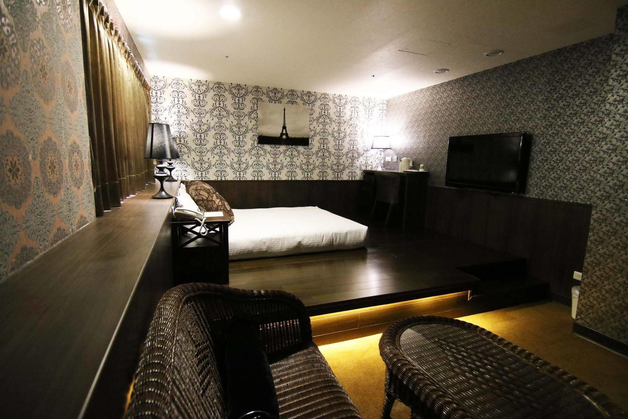 Hotel 6 - Zhonghua Taipei Eksteriør bilde